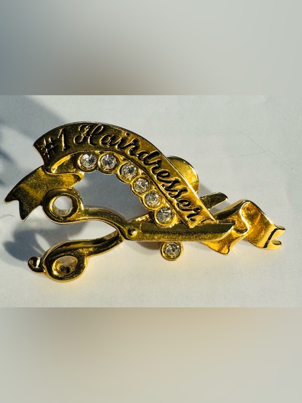 Avon #1 Hairdresser pin